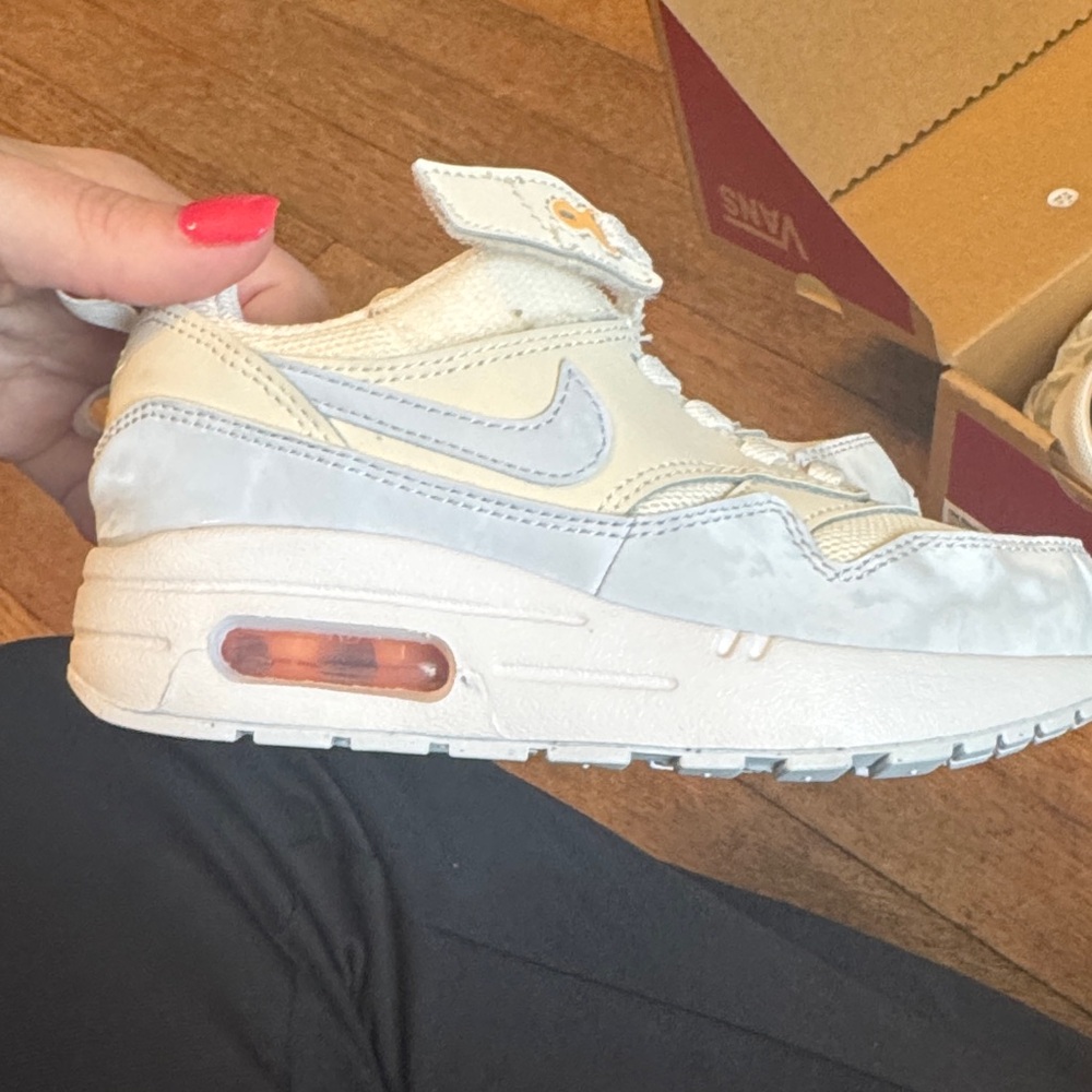 Nike Women's Cream and Gray Sneakers